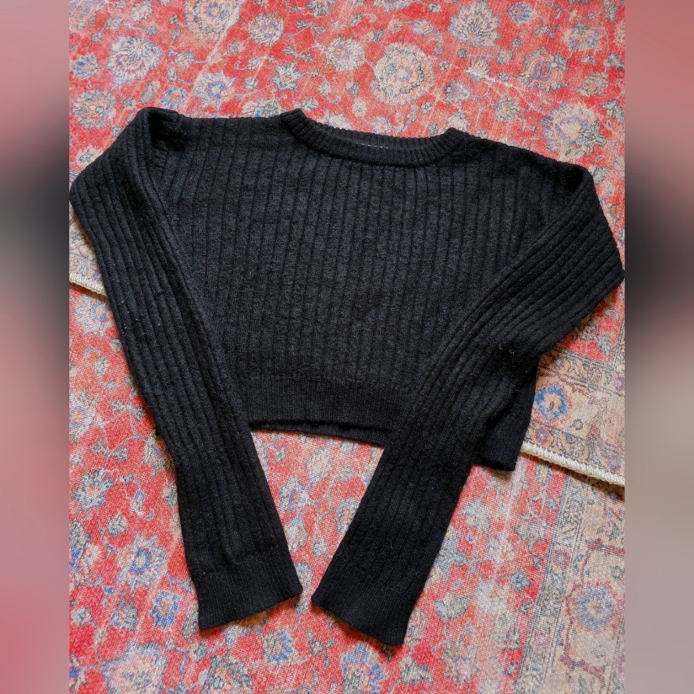 Black Crop Sweater